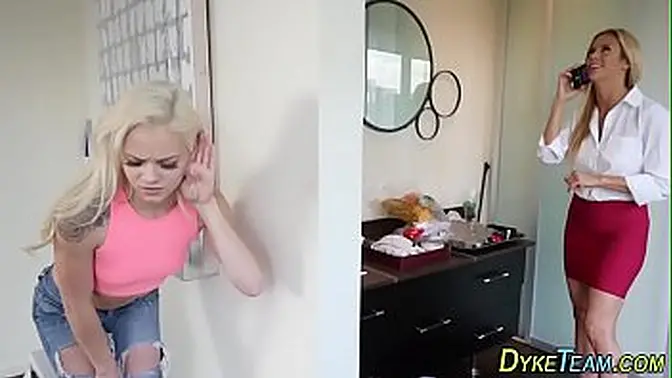 Straight teeny strapon bangs and fingers lez milf in HD