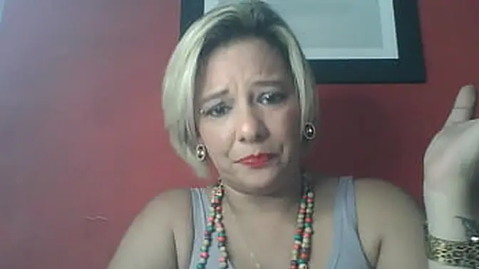 Lola's sultry seduction and deepthroat