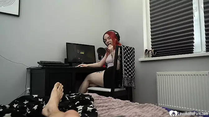 Tattooed red-head takes huge cock deep throat and rides