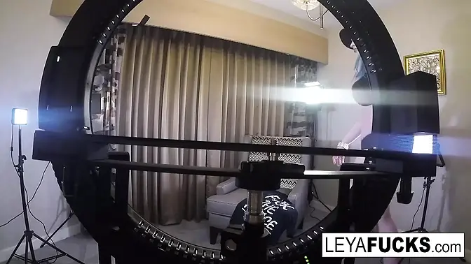 Horny TS lady gets herself off