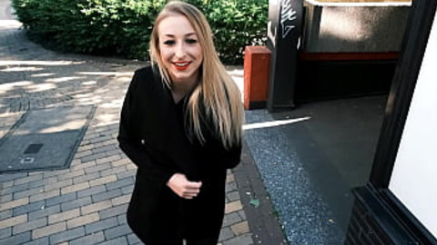 First time goryhole with strangers