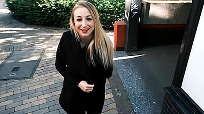 First time gloryhole with condom, stranger creampie