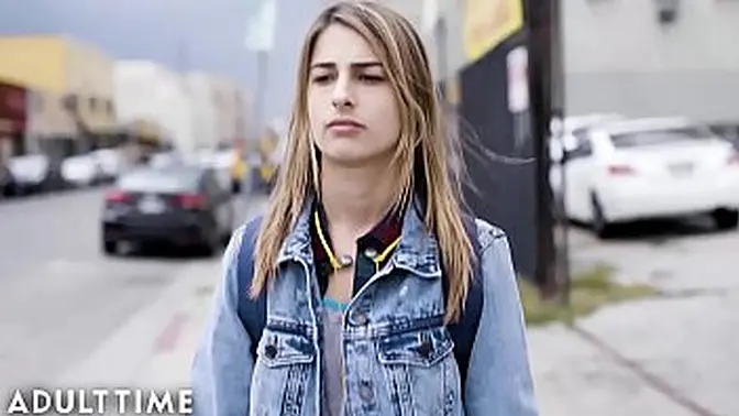 Kristen Scott's First Lesbian Sex session