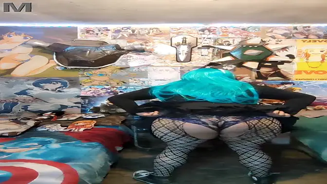 Tranny cowgirl rides lucky guy in sexy cosplay