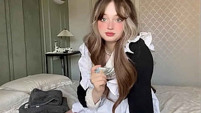 Busty maid caught on camera, wet pussy for a tip