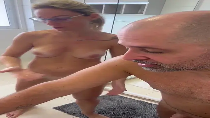 Sultry blonde MILF gets pounded and pees in her man's mouth