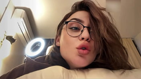 Big ass and great blowjob —  this girl can guarantee it