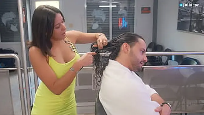 Brunette Latina stylist rides cock during hair appointment