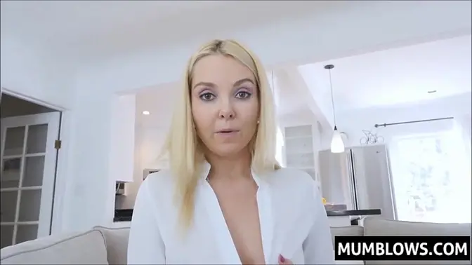 Young stud pounds cougar's tight ass in madrasta POV