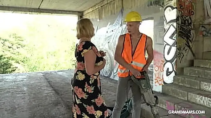 Mature MILF compilation - big tits and round butts