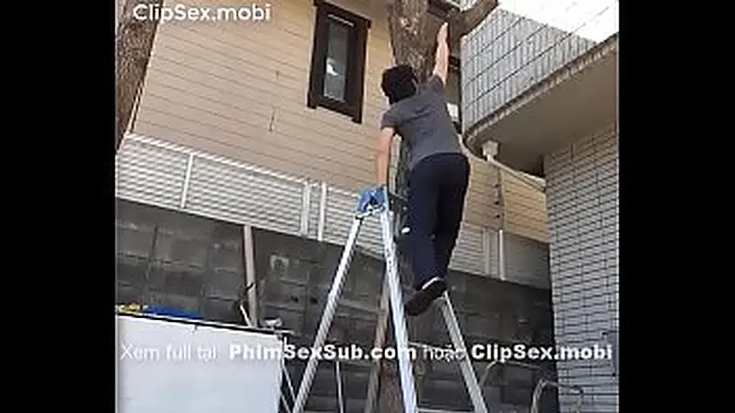 Asian schoolgirl deepthroats big cock before hardcore sex