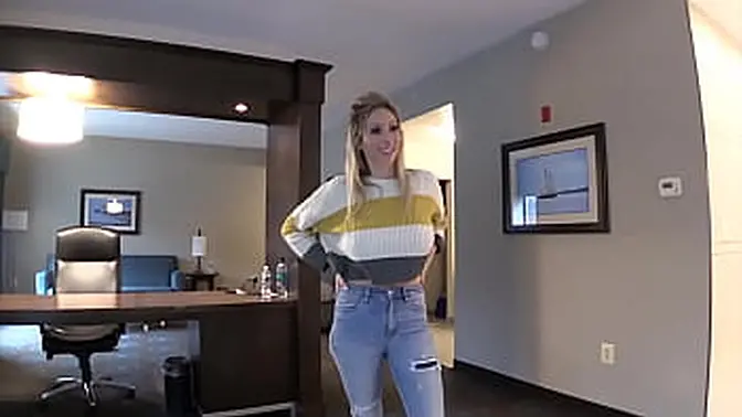 Hot MILF fucks her dumbass boyfriend