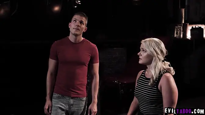 Hunk tricks innocent girl into hardcore MILF BDSM