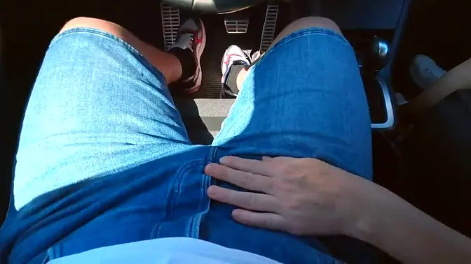 She really loves to suck in the car