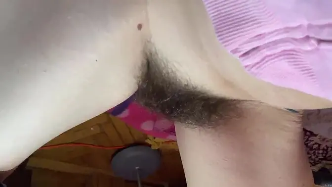 hairy pussy closeup by cutieblonde
