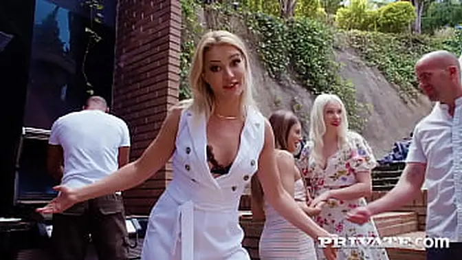 Insatiable Phat Ass Hottie takes double penetration and glazed with cum