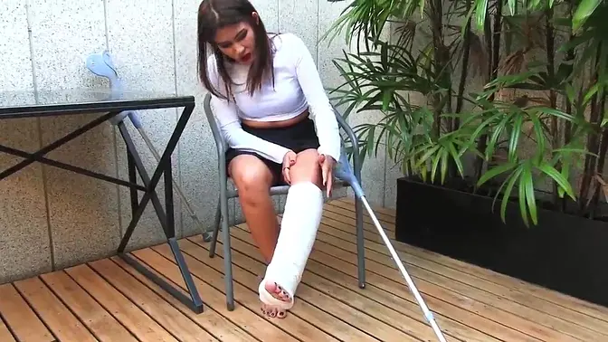 Short cast leg outdoor and home