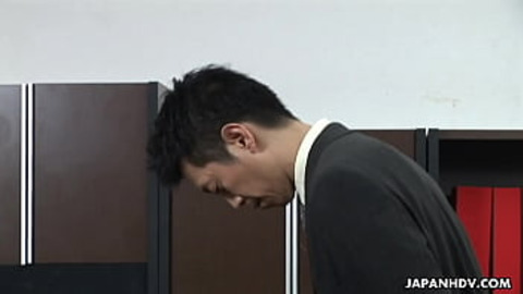 Office temptress with sultry lips -- Emiri Mizukawa pleases her boss in his office —  enjoying his touch on her wet pussy✌