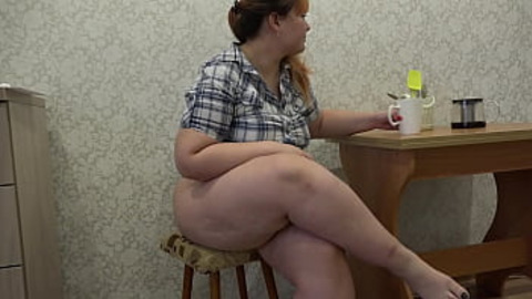 Anal orgasm for breakfast. Chubby milf with a spoon fucks her big ass and hairy pussy.