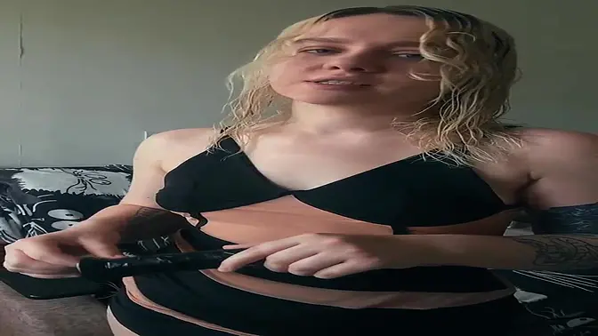 Erotic Femdom Story by Leah Part 1