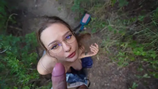 Amateur beauty moans as man fucks her deep in woods