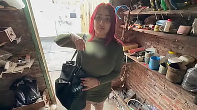 Argentine GF's big ass pays off debt in garage