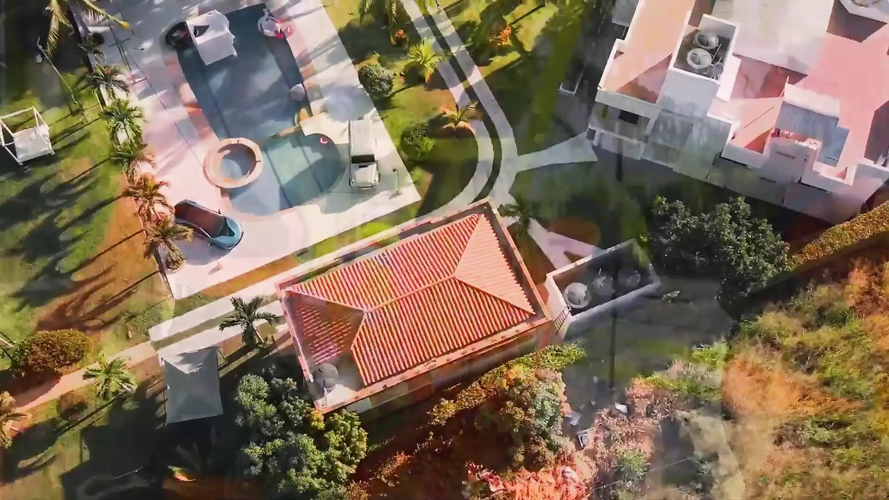 Two Hot Gals Get Dildo and Vibrator Action in Threesome