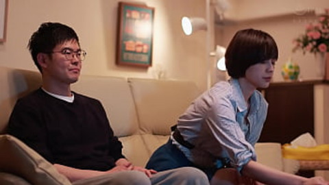 Saryu is a married woman who moved into a new house after her housing application was approved. However, her next door neighbour is a perverted landlord with a foot fetish.