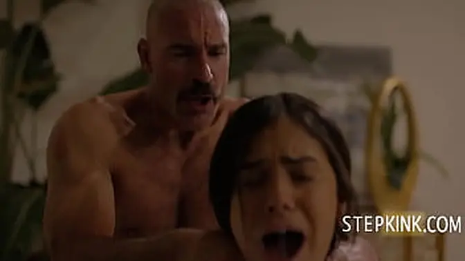 hunk unleashes his WRATH on girlfriend