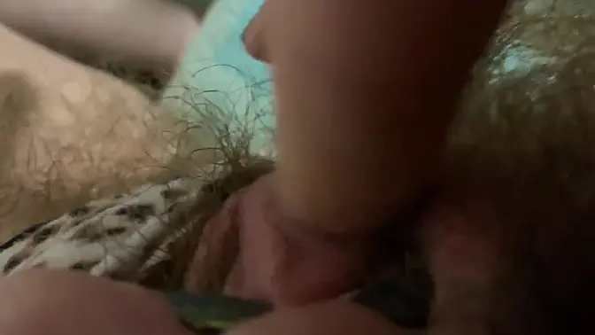 erected clitoris masturbation by amateur closeup