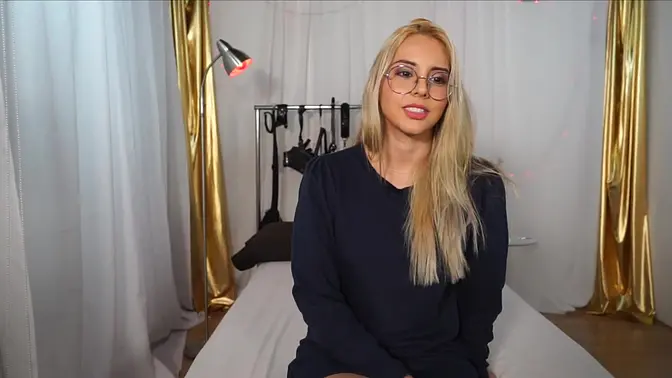 Colombian blonde with perfect tits in first porn interview