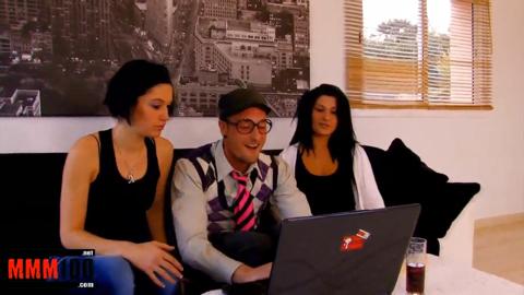 2 Hot latina sluts fucking a stupid dude