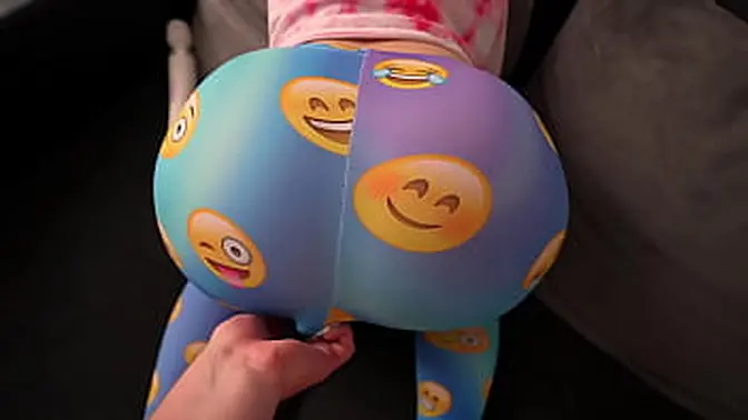 Big booty girlfriend asked to fuck her hard