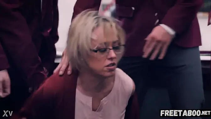 Reluctant MILF teacher Dee Williams gangbanged hard