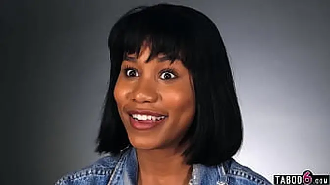 Black cougar Jenna Foxx gets herself off after a steamy interview