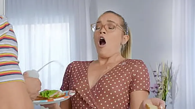 Athletic brunette Tru Kait and her girlfriend Xander Corvus