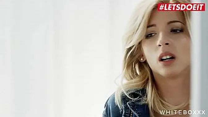 Young couple's lazy Sunday morning turns into a hot sex session