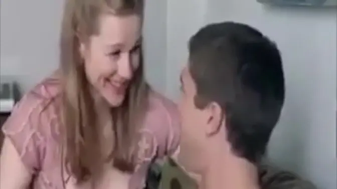 Sultry MILF spreads legs for boyfriend's cock