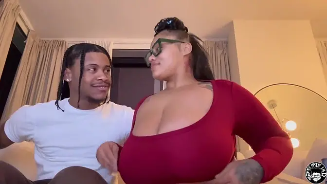 latina bbw cums hard on lil d trailer