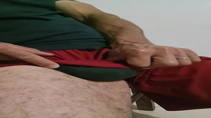 Solo woman's intimate pleasure in 10 minutes