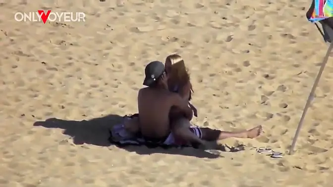 Teen couple caught in passionate outdoor beach fuck