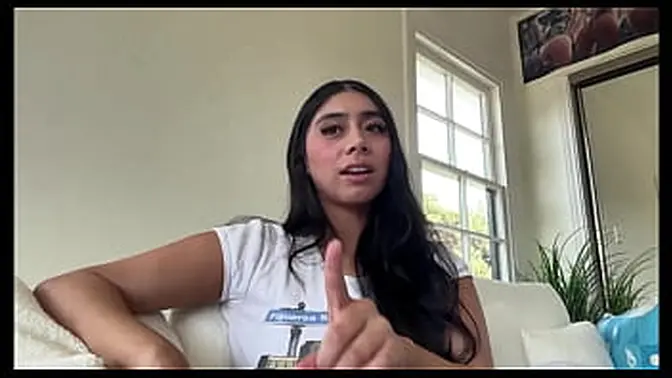 Violet Myers behind the scenes interview talking about her career