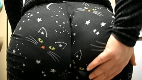 Fat Booty In Jeans And A Wedgie