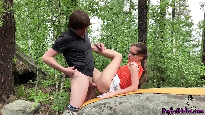 Brunette babe gets creampied in the forest