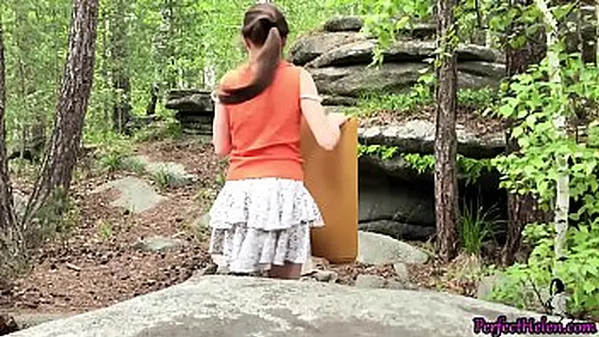 Brunette babe gets creampied in the forest