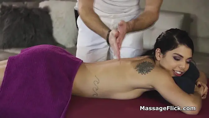 Masseur drills morena's oiled body in spicy massage session