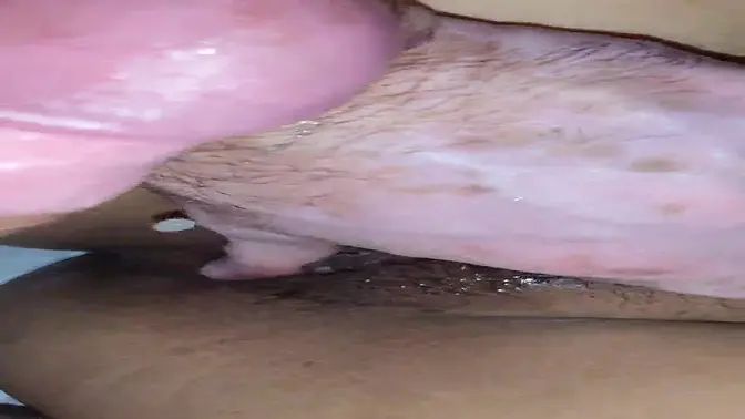 Latina amateur couple gets a wet creampie