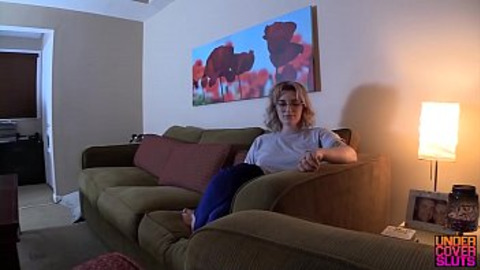 StepDaddy′s Girl Comes Home to StepFather for Holiday COMPLETE VID