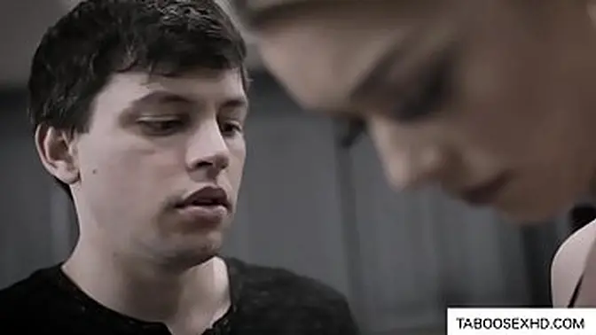 Hot skinny Russian maid gives blowjob for cash