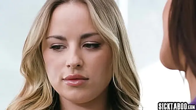 Black lesbian teens enjoy hot kisses and pussy licking